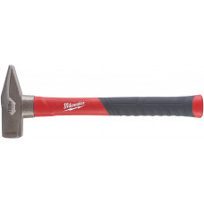 Молоток слюсарний Milwaukee 1000г руків'я скловолокно Молоток слюсарний Milwaukee 1000г руків'я скловолокно